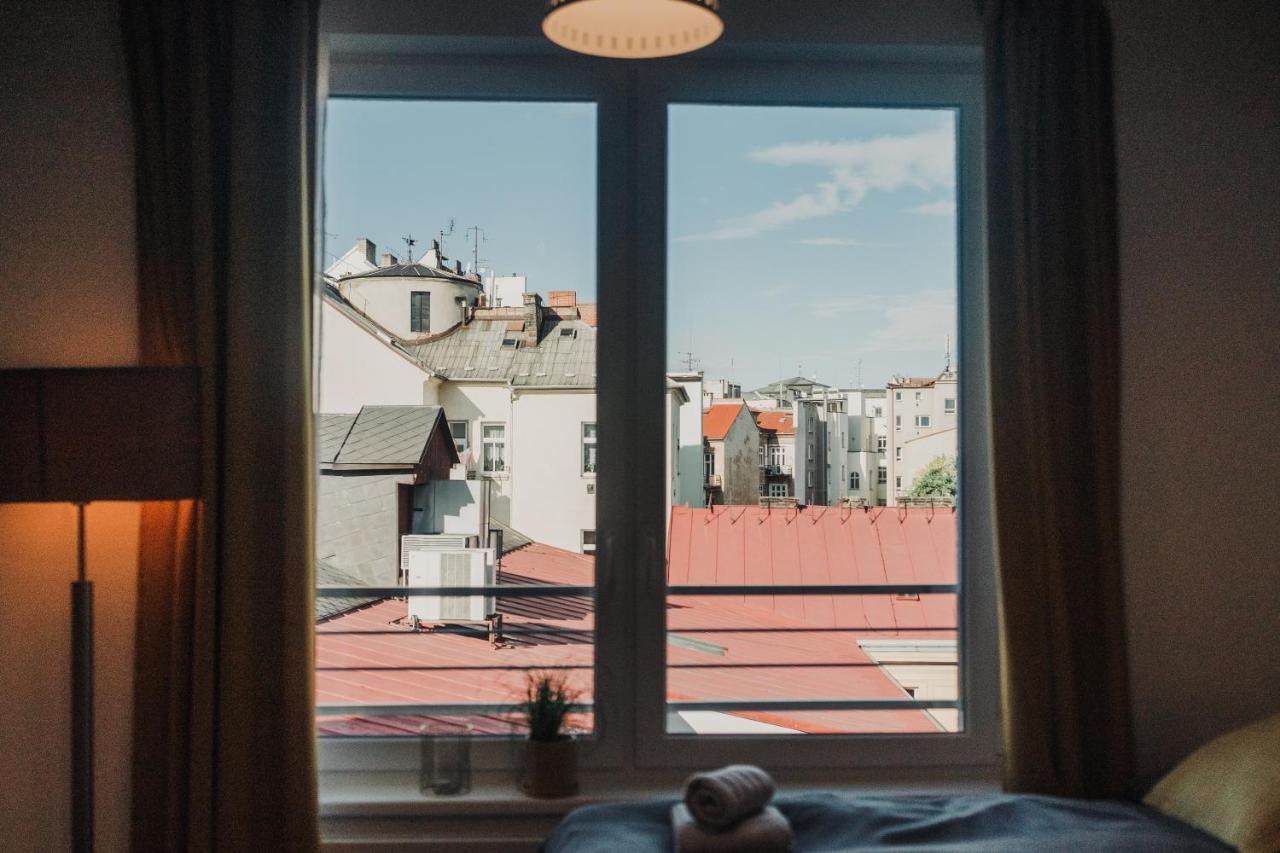 Appartamento Beautiful new studio, 400m from the square Plzeň Esterno foto